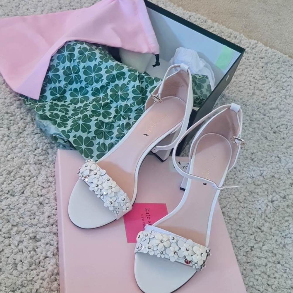 New KATE SPADE NY Womens PARADISI  Sandals  SZ 9.5B   OPTIC WHITE Leather  HEELS